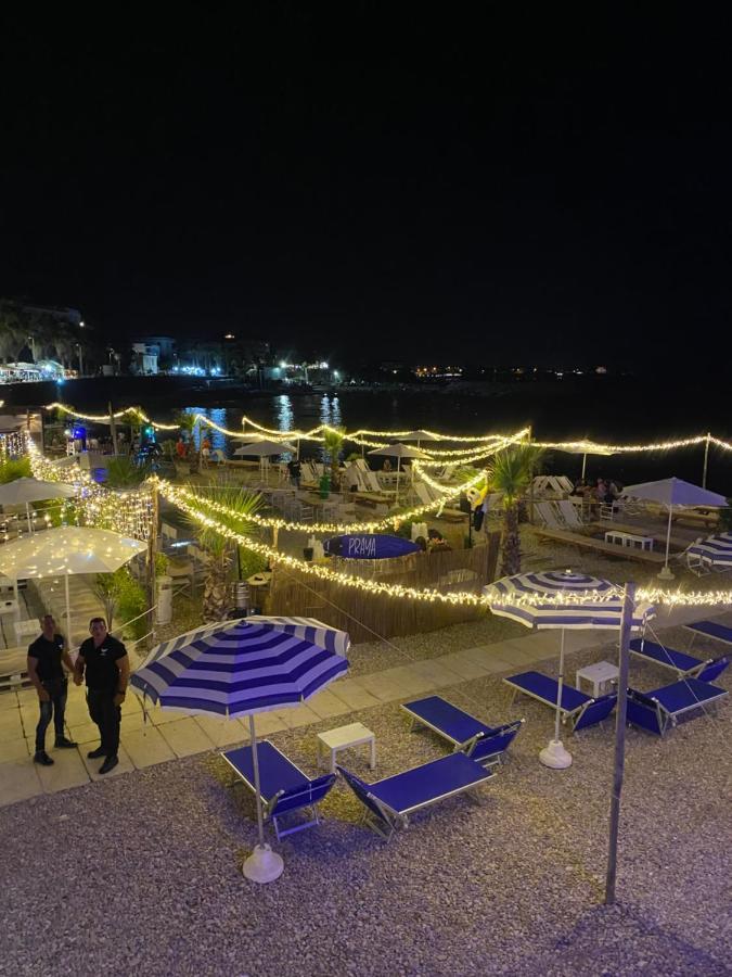 شقة Casa Vacanza Tindara شيفيتافيكْيا المظهر الخارجي الصورة